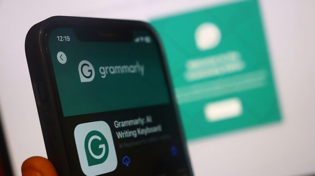 grammarly vs chatgpt
